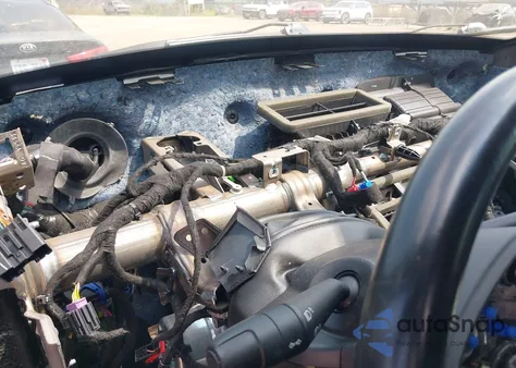 2019 Jeep Compass Limited 4X4 from USA, damaged, VIN 3C4NJDCB8KT766877